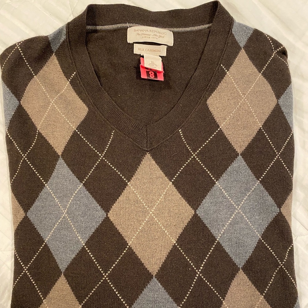 Banana Republic silk cashmere Mens sweater. Size XL.